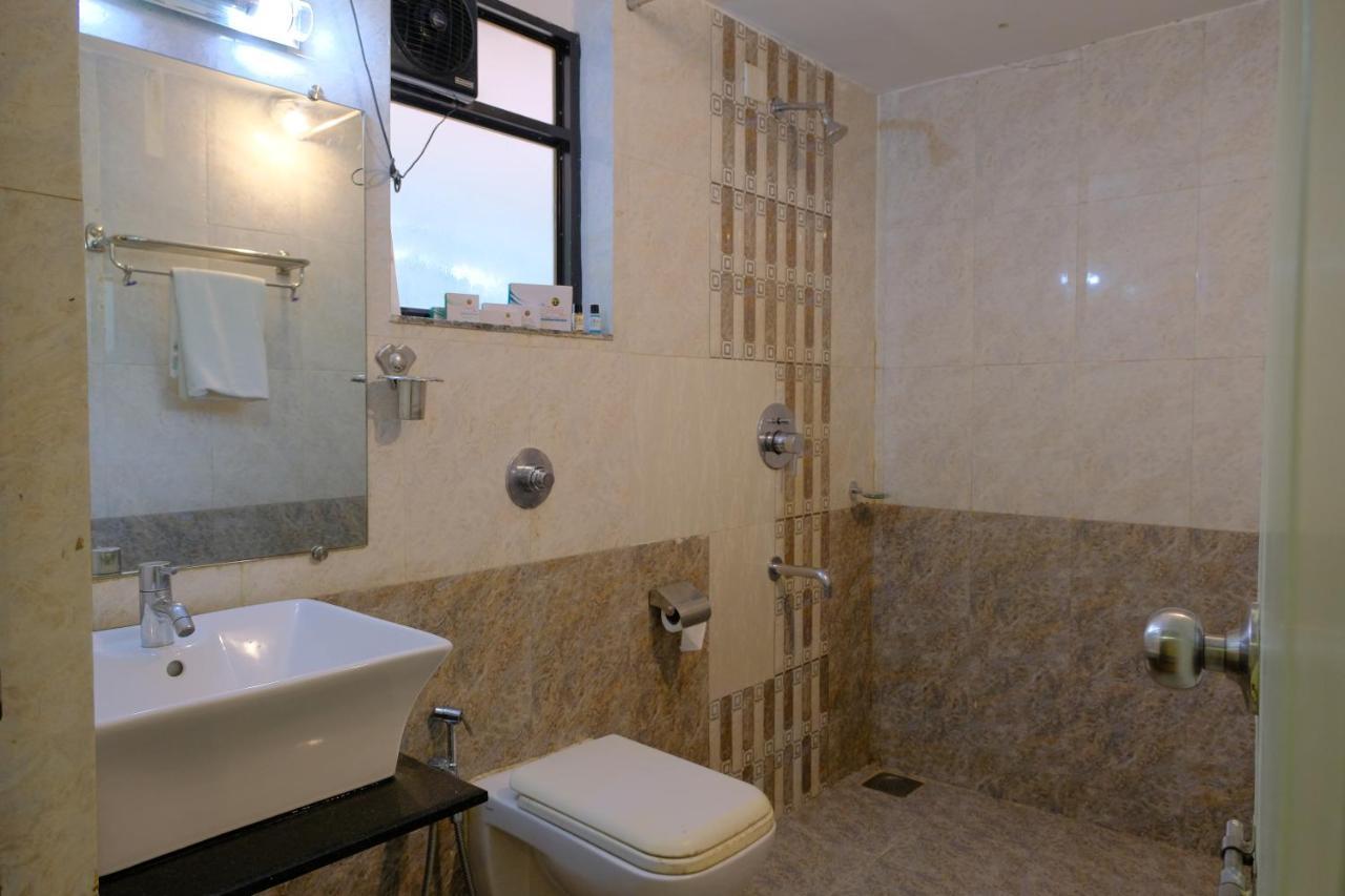The Byke Royal Pearl Anjuna Exterior foto