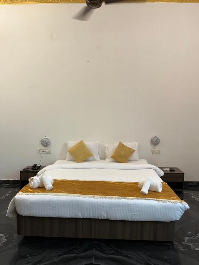 The Byke Royal Pearl Anjuna Exterior foto